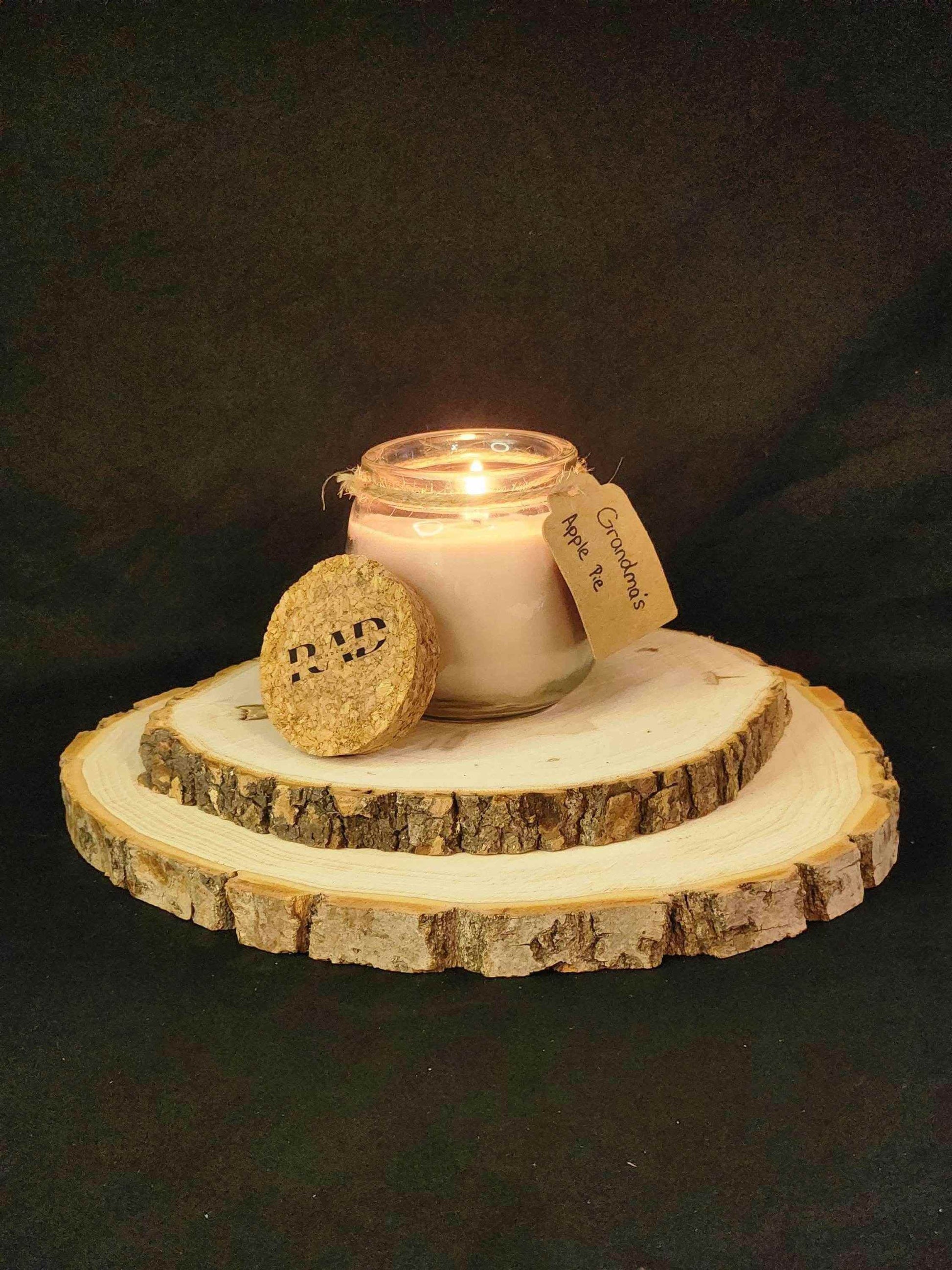 Apple Cinnamon Scented Soy Candle - Grandma's Apple Pie