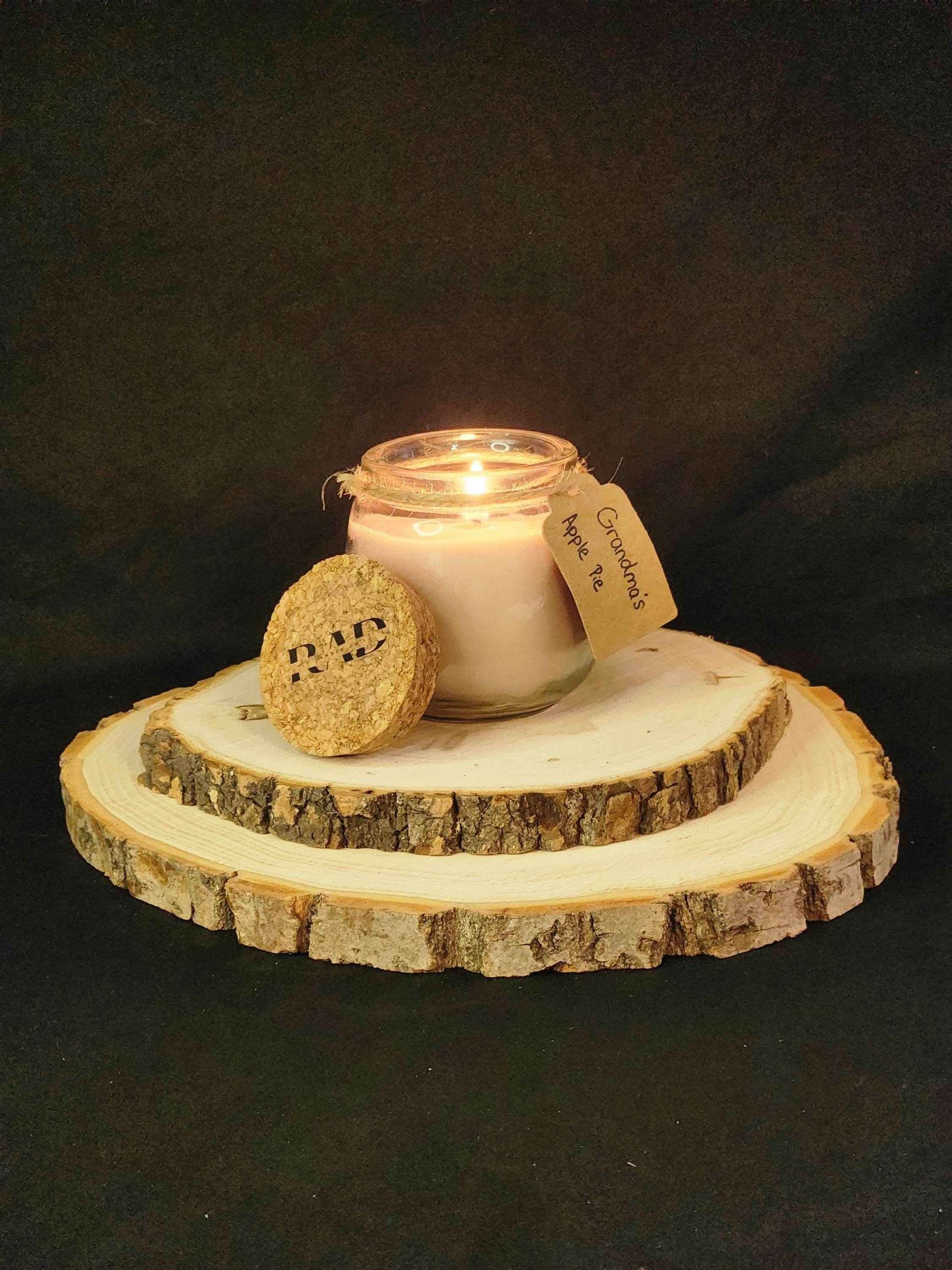 Apple Cinnamon Scented Soy Candle - Grandma's Apple Pie